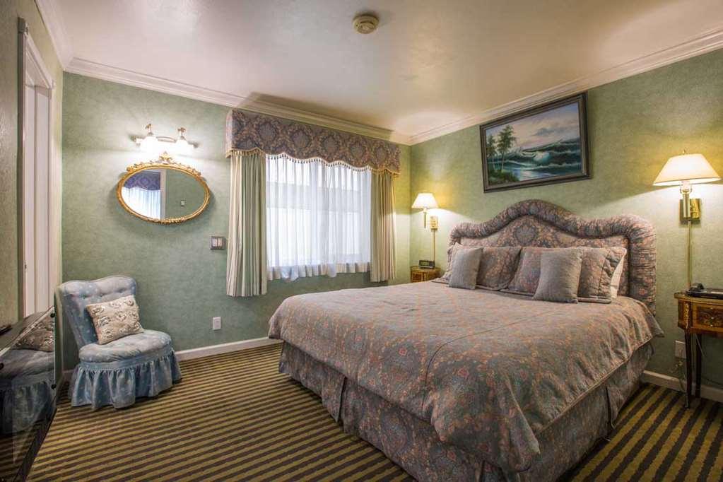Carmel Inn & Suites Habitación foto